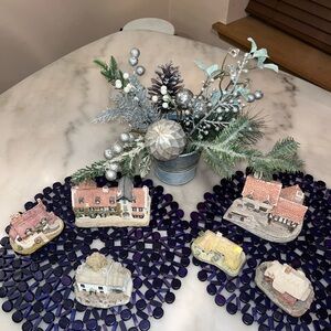 Beautiful Set of 6 figurines collectible brands